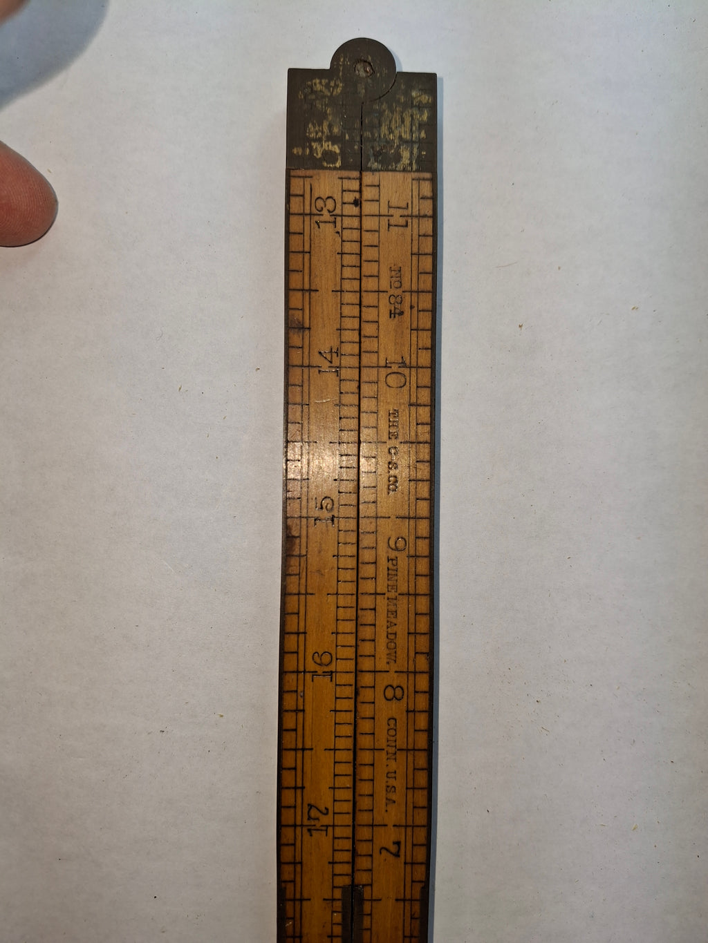 No 84, The C.S. co. 24 inc Folding Wooden Ruler