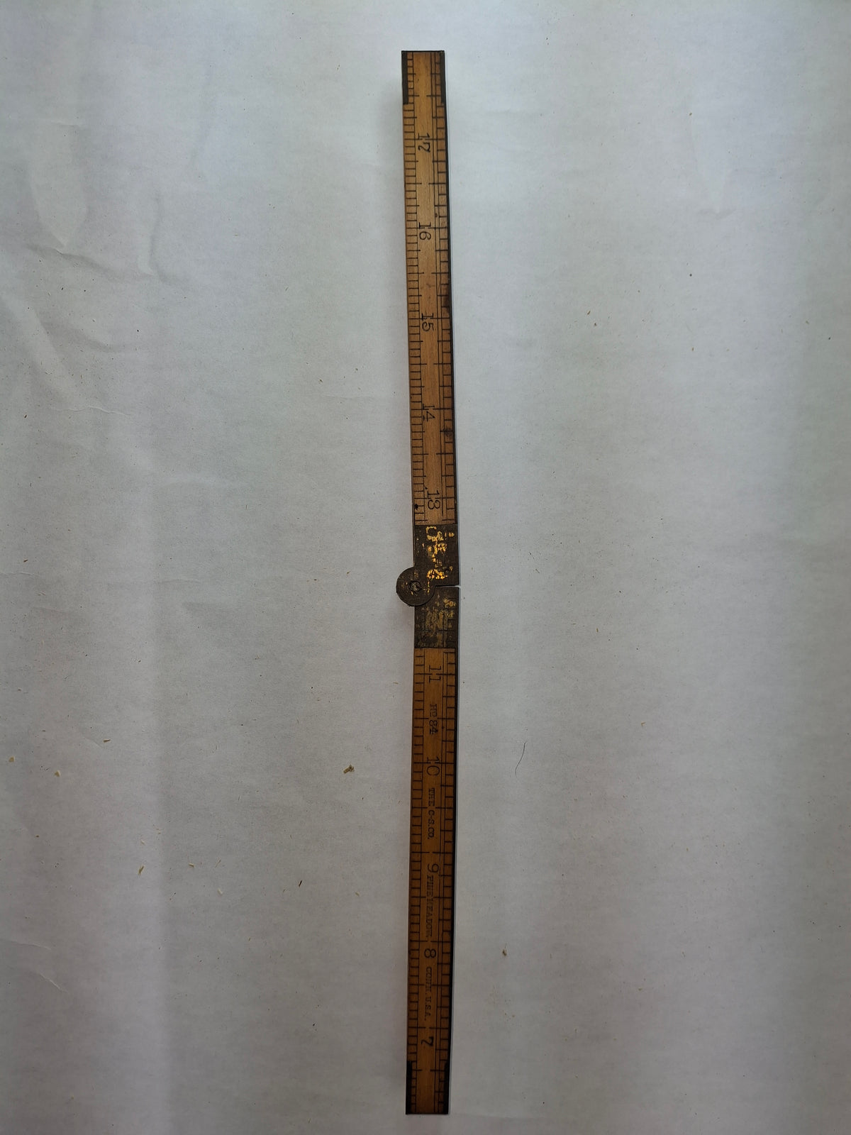 No 84, The C.S. co. 24 inc Folding Wooden Ruler