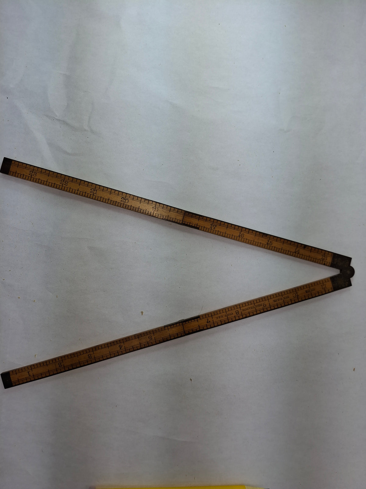 No 84, The C.S. co. 24 inc Folding Wooden Ruler